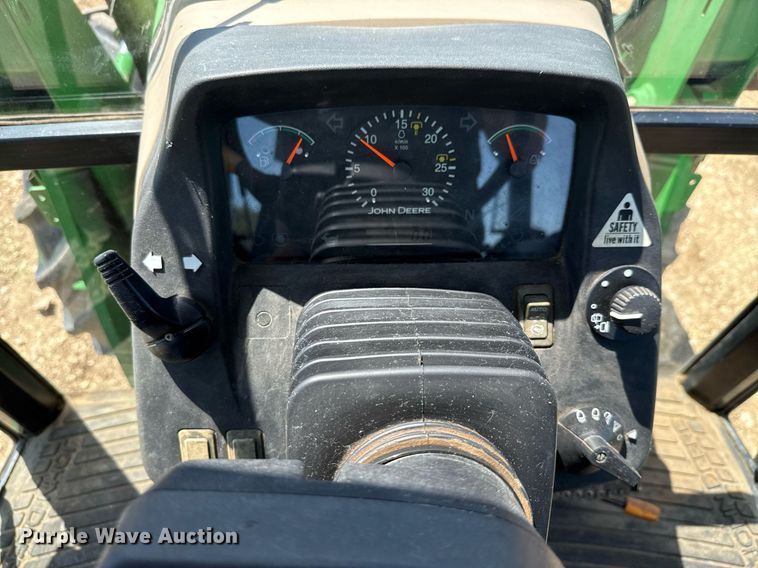 image for item DX5658 2006 John Deere 5525 MFWD tractor