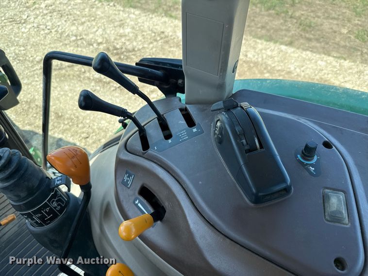 image for item DX5658 2006 John Deere 5525 MFWD tractor