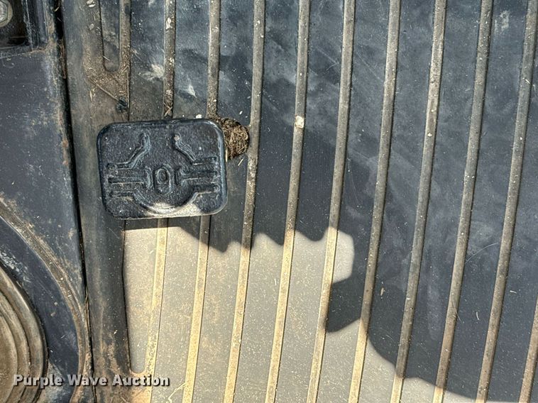 image for item DX5658 2006 John Deere 5525 MFWD tractor