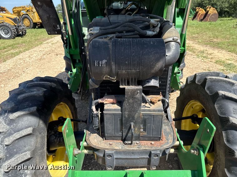 image for item DX5658 2006 John Deere 5525 MFWD tractor