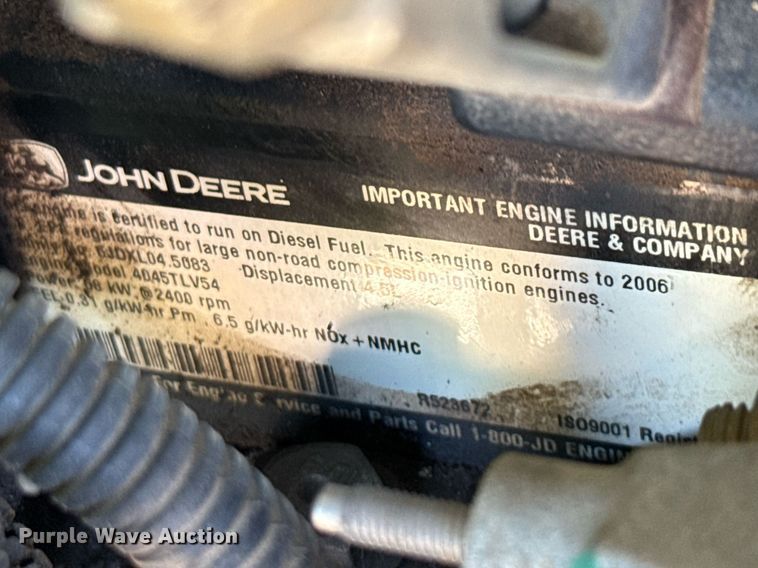 image for item DX5658 2006 John Deere 5525 MFWD tractor