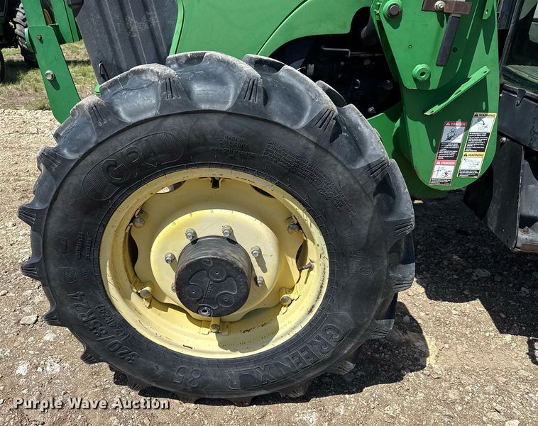 image for item DX5658 2006 John Deere 5525 MFWD tractor