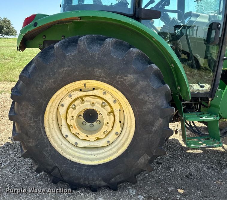 image for item DX5658 2006 John Deere 5525 MFWD tractor