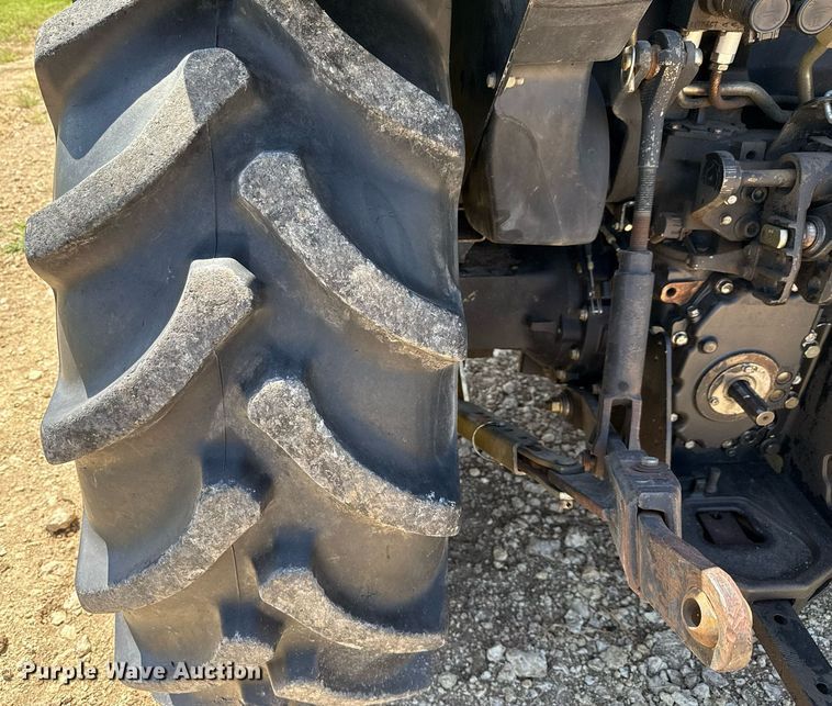 image for item DX5658 2006 John Deere 5525 MFWD tractor