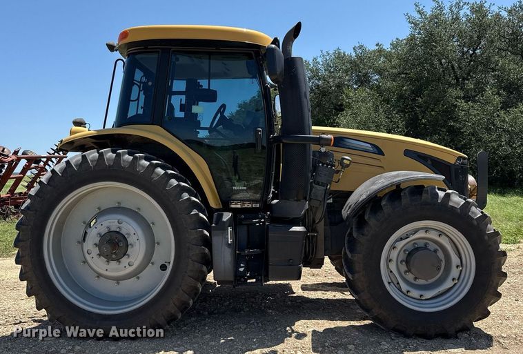 image for item DX5659 2014 Challenger MT545D MFWD tractor