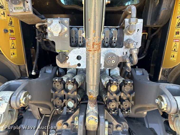 image for item DX5659 2014 Challenger MT545D MFWD tractor