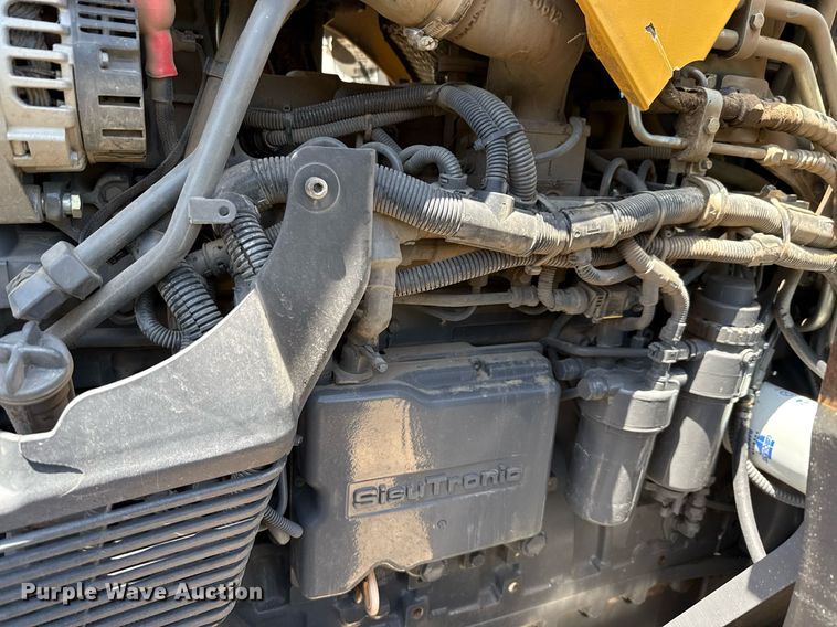 image for item DX5659 2014 Challenger MT545D MFWD tractor