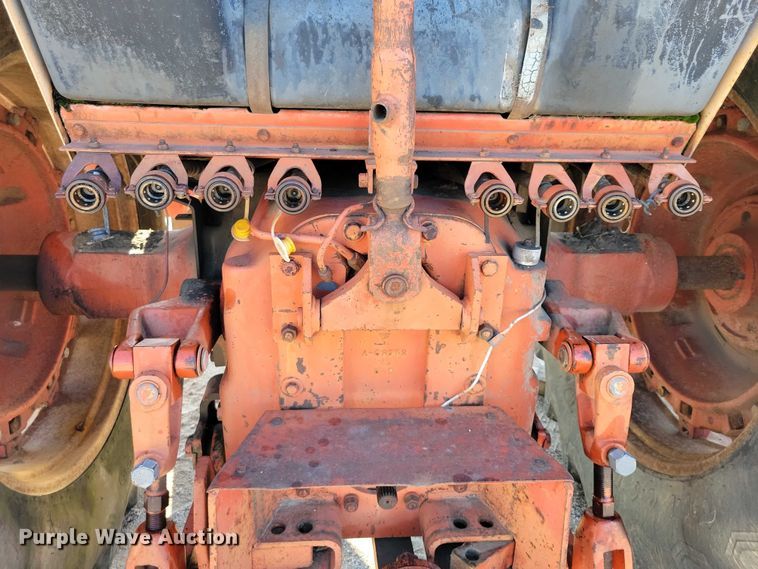 image for item DX7181 1973 Case 1370 tractor