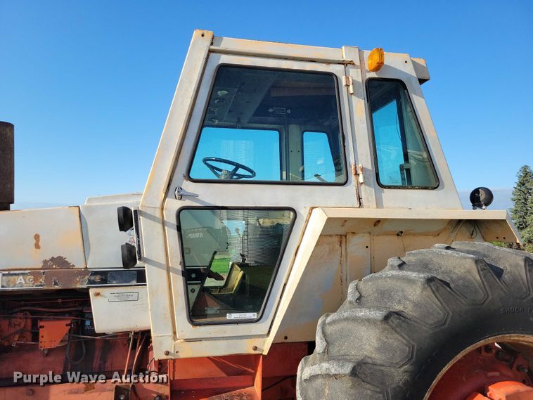 image for item DX7181 1973 Case 1370 tractor