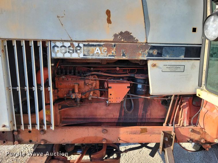 image for item DX7181 1973 Case 1370 tractor