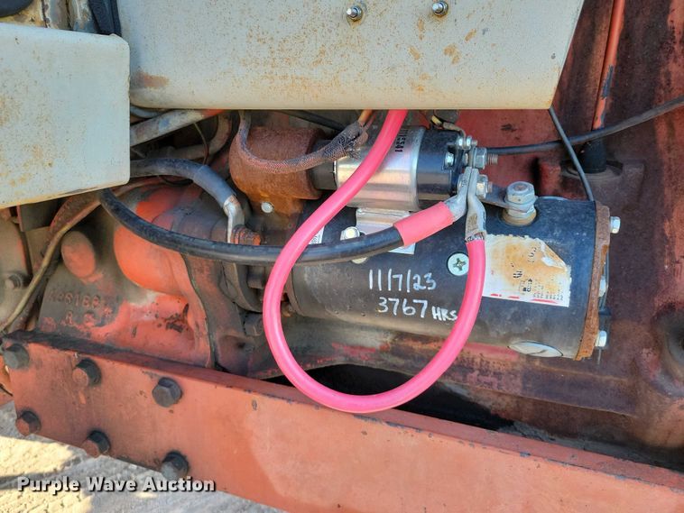 image for item DX7181 1973 Case 1370 tractor