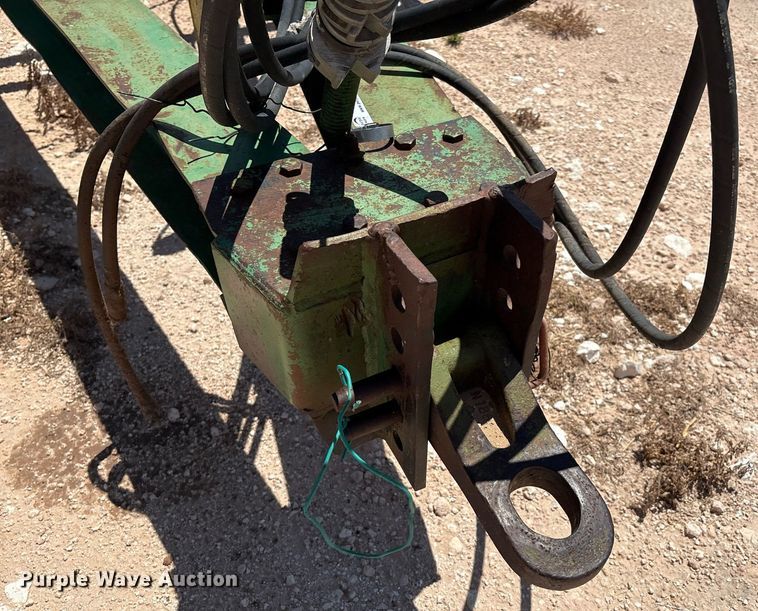 image for item DX8047 John Deere 610 field cultivator