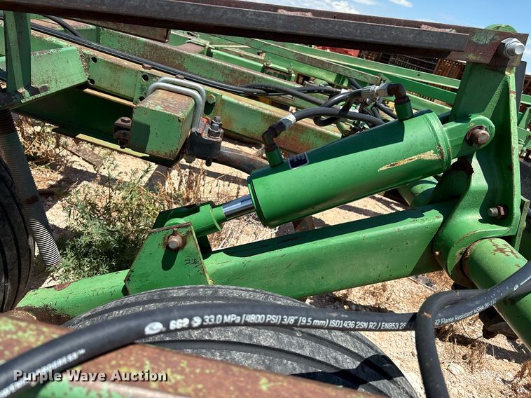 image for item DX8047 John Deere 610 field cultivator