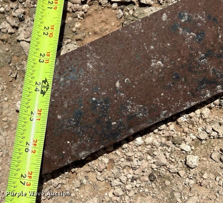 image for item DX8047 John Deere 610 field cultivator