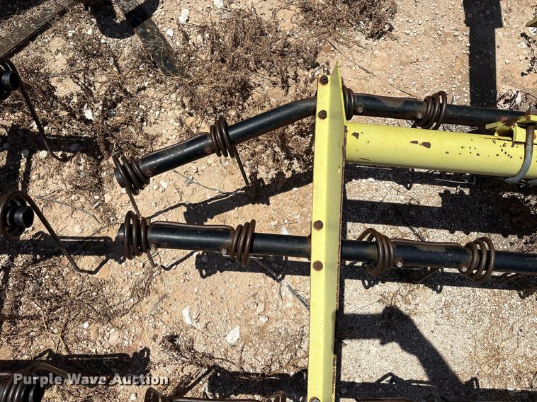 image for item DX8047 John Deere 610 field cultivator