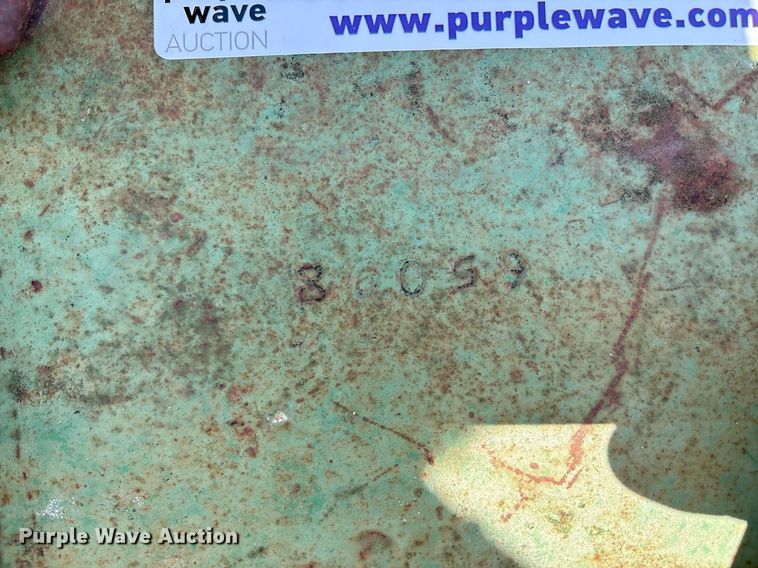 image for item DX8047 John Deere 610 field cultivator