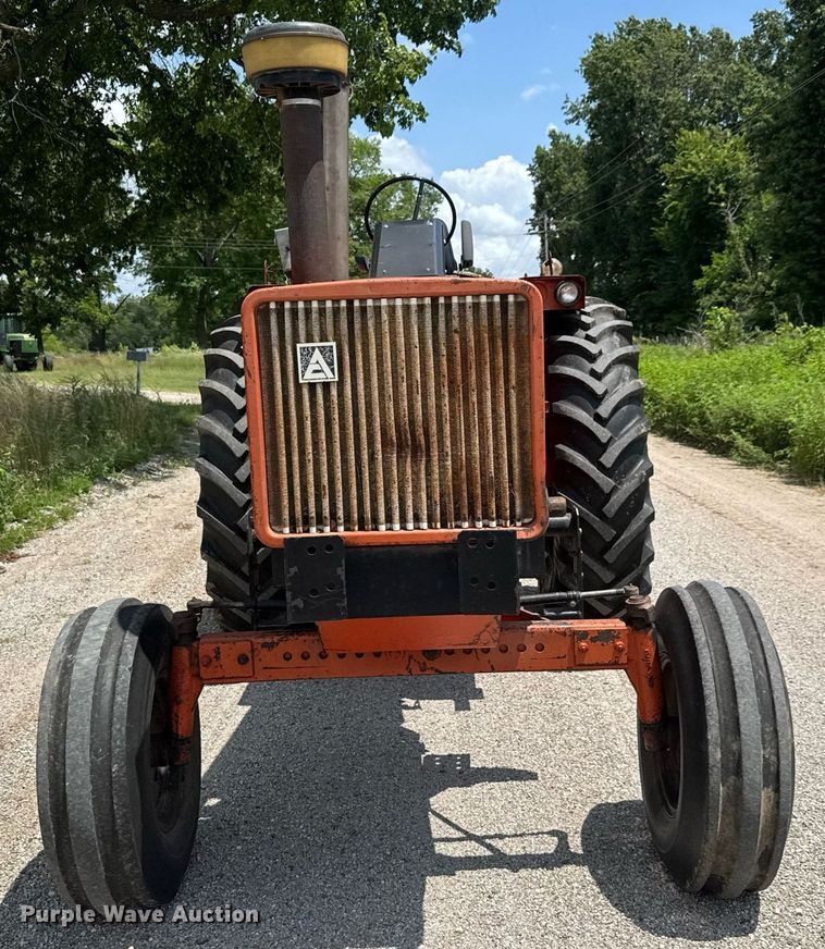 image for item DY0363 1974 Allis Chalmers 200 Tractor