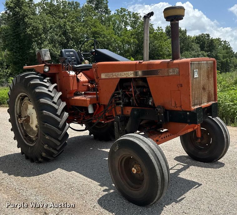 image for item DY0363 1974 Allis Chalmers 200 Tractor