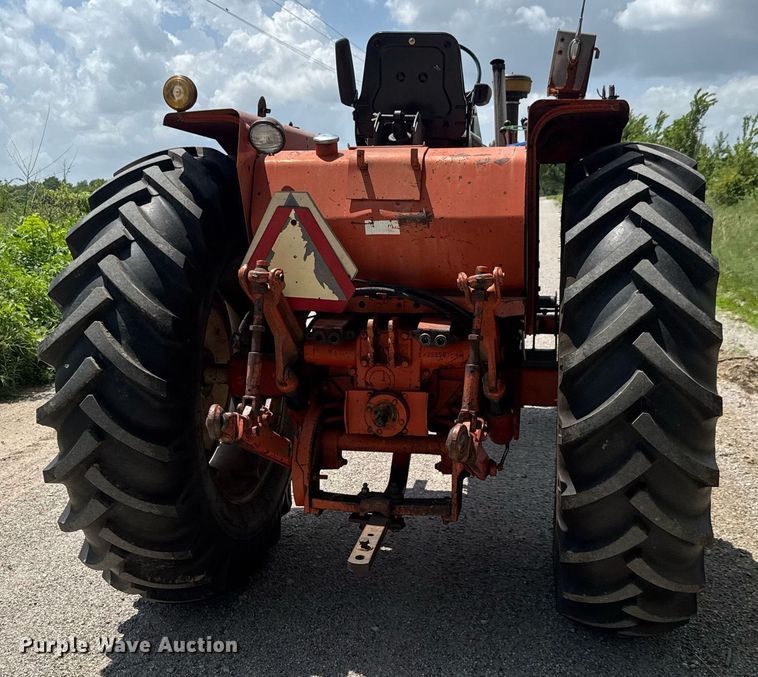 image for item DY0363 1974 Allis Chalmers 200 Tractor