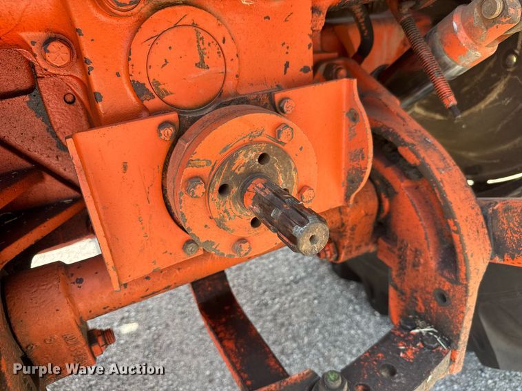 image for item DY0363 1974 Allis Chalmers 200 Tractor