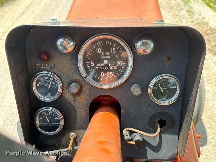 image for item DY0363 1974 Allis Chalmers 200 Tractor