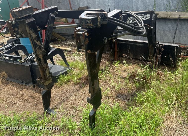 image for item DY0363 1974 Allis Chalmers 200 Tractor