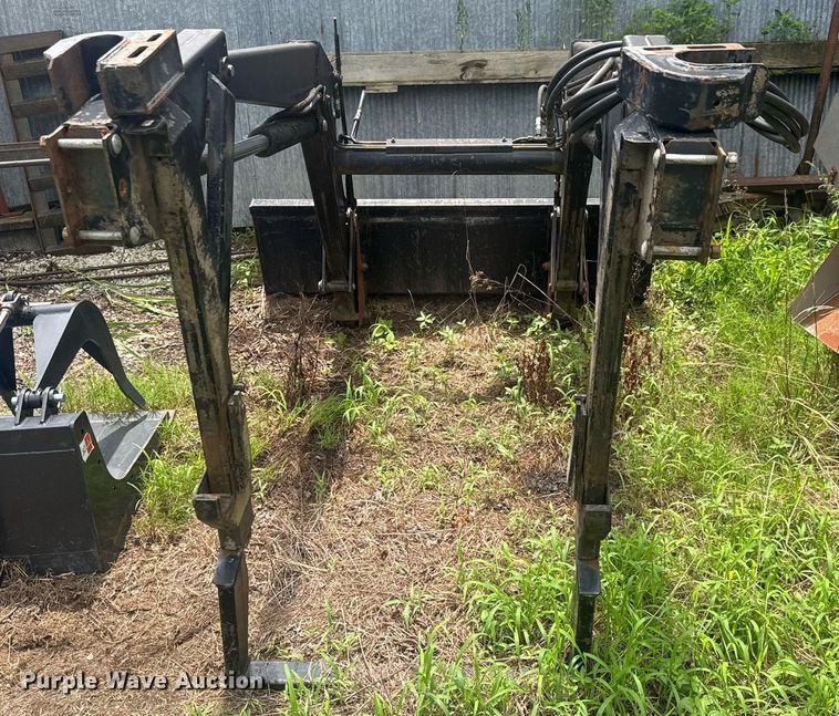 image for item DY0363 1974 Allis Chalmers 200 Tractor