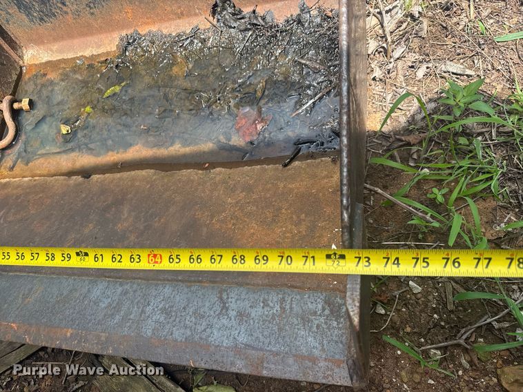 image for item DY0363 1974 Allis Chalmers 200 Tractor