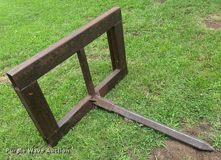 image for item DY0363 1974 Allis Chalmers 200 Tractor