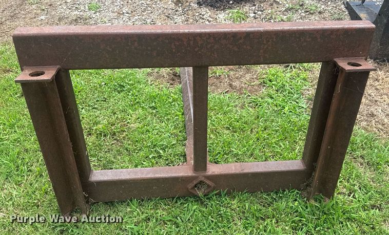 image for item DY0363 1974 Allis Chalmers 200 Tractor