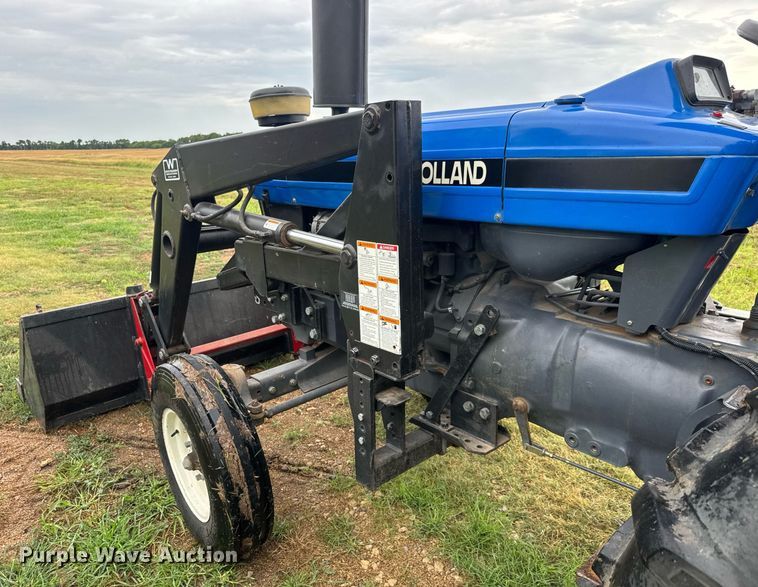 image for item DY0428 2000 New Holland 5610S tractor