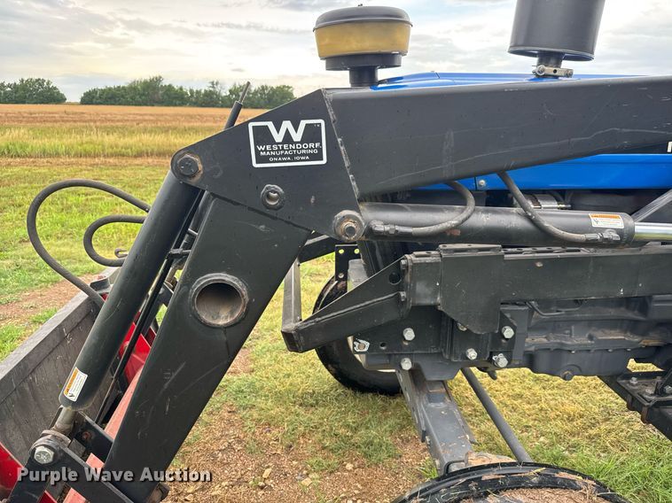 image for item DY0428 2000 New Holland 5610S tractor