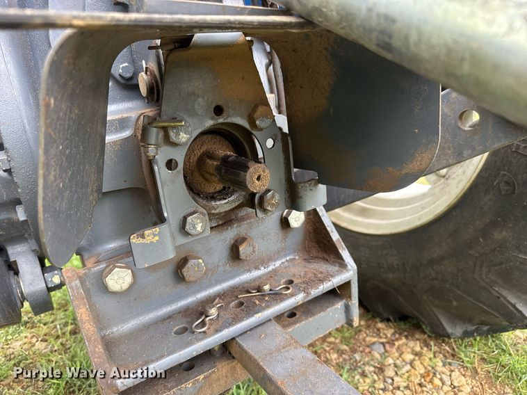 image for item DY0428 2000 New Holland 5610S tractor