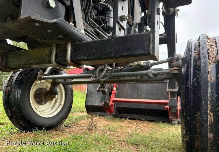 image for item DY0428 2000 New Holland 5610S tractor