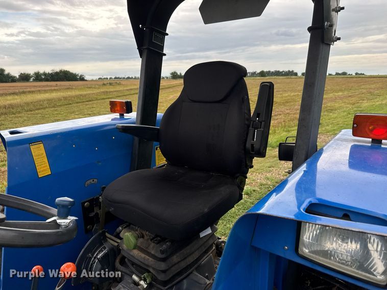 image for item DY0428 2000 New Holland 5610S tractor