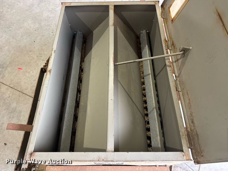 image for item DY0432 1989 Olathe 37/38 seeder