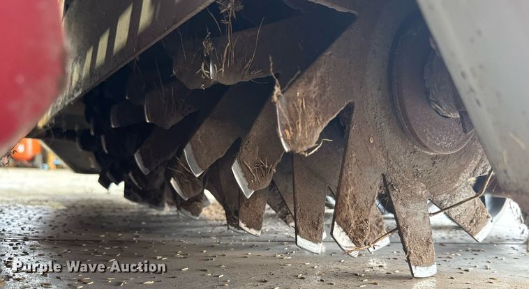 image for item DY0432 1989 Olathe 37/38 seeder