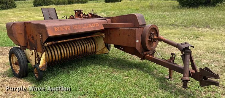 image for item DY0436 New Holland 269 small square baler