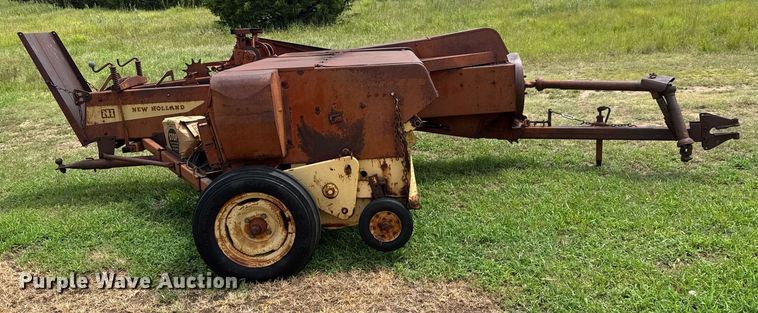 image for item DY0436 New Holland 269 small square baler