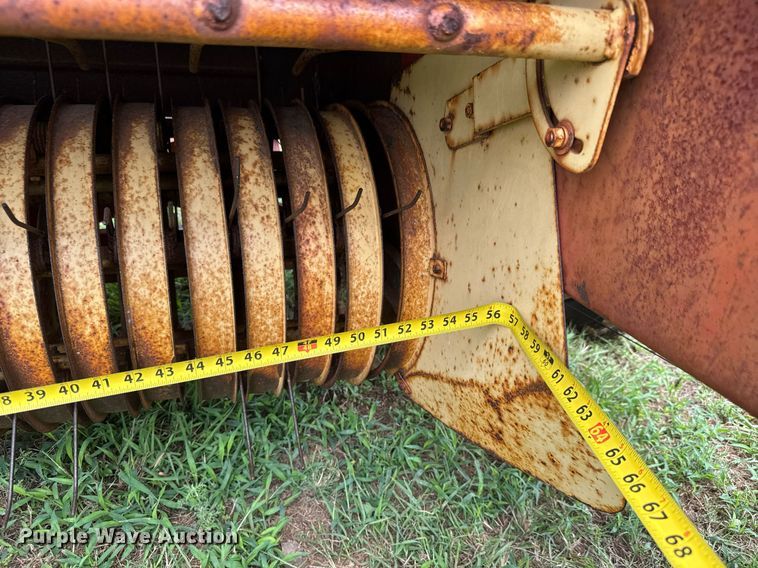 image for item DY0436 New Holland 269 small square baler