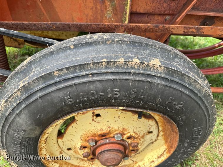 image for item DY0436 New Holland 269 small square baler