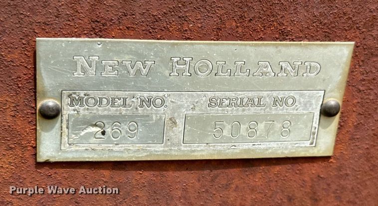 image for item DY0436 New Holland 269 small square baler