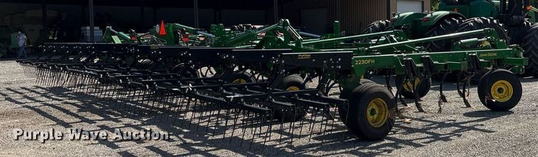 image for item DY0777 2024 John Deere 2230FH field cultivator