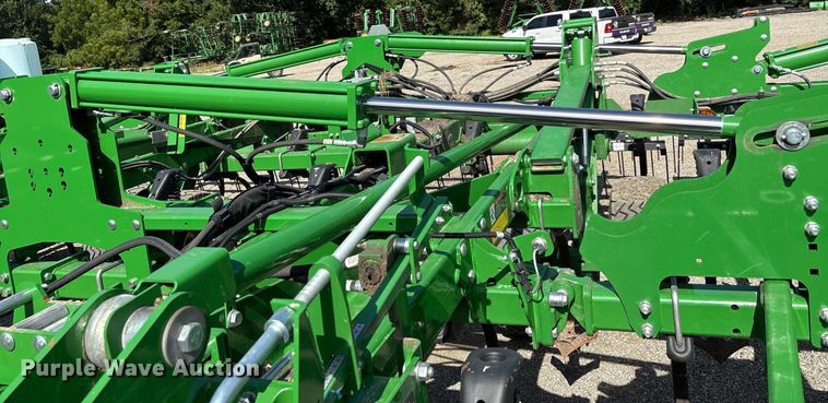 image for item DY0777 2024 John Deere 2230FH field cultivator