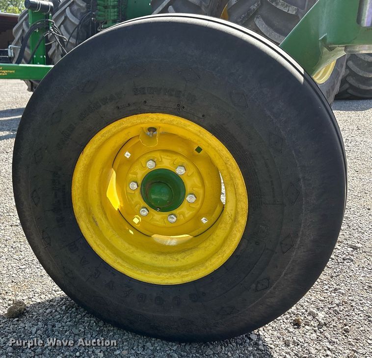 image for item DY0777 2024 John Deere 2230FH field cultivator