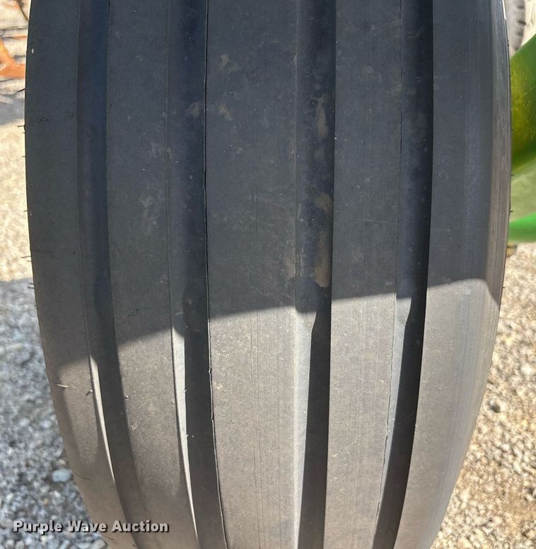 image for item DY0777 2024 John Deere 2230FH field cultivator