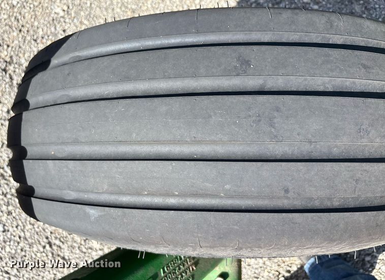 image for item DY0777 2024 John Deere 2230FH field cultivator