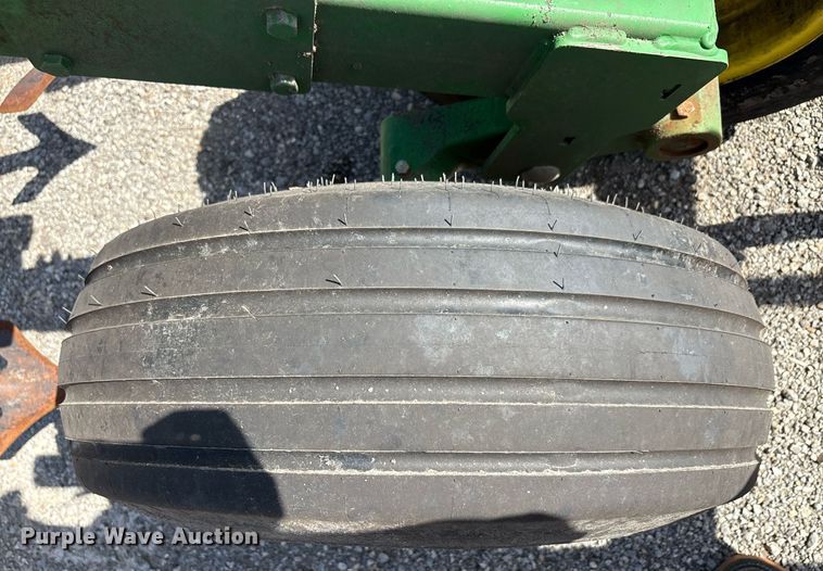 image for item DY0777 2024 John Deere 2230FH field cultivator