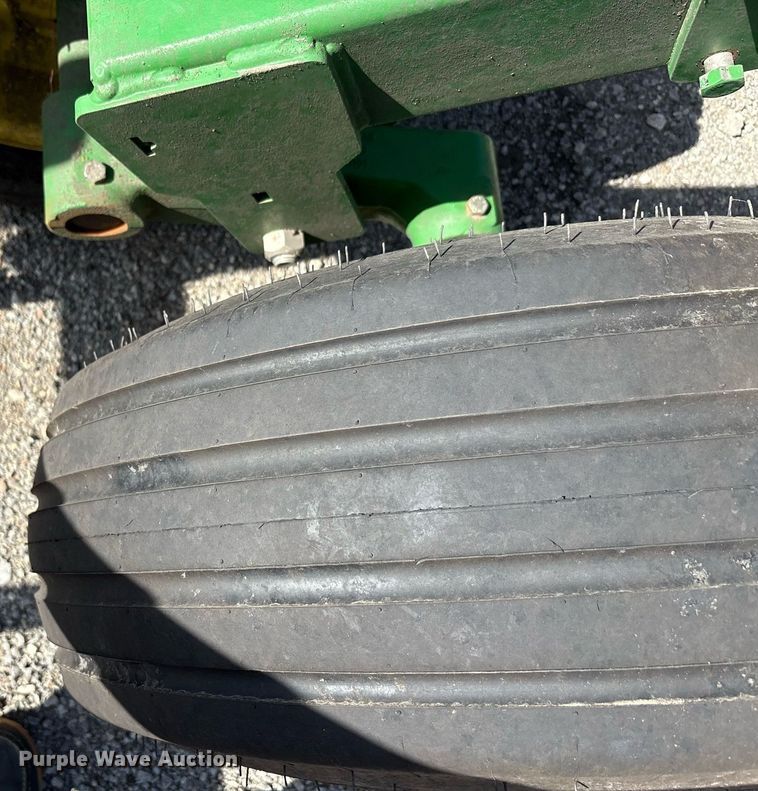 image for item DY0777 2024 John Deere 2230FH field cultivator