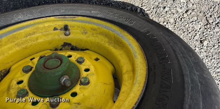 image for item DY0778 1992 John Deere 455 grain drill